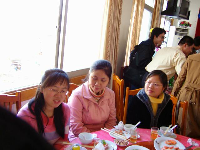 美女三人行
