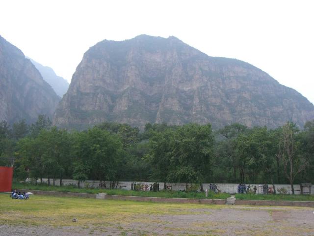 久違的“落日峰”